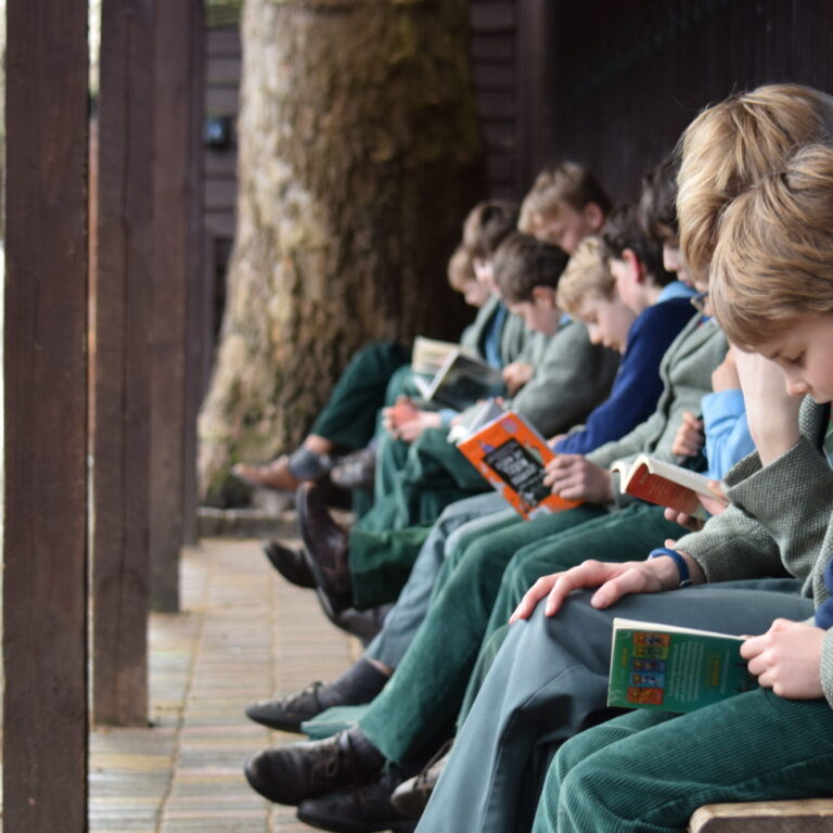 boys reading