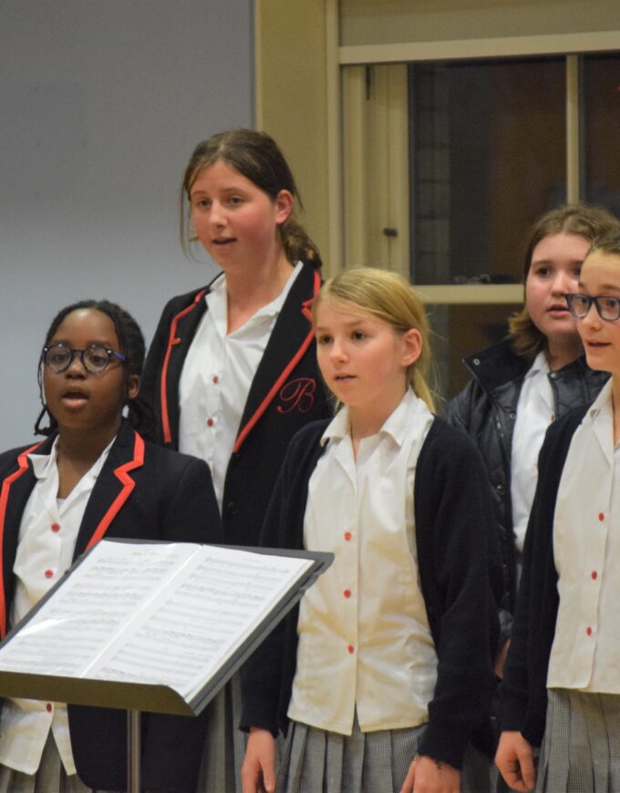 girls singing