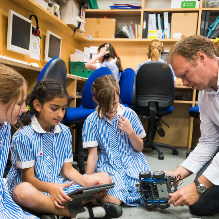 students in robotics class