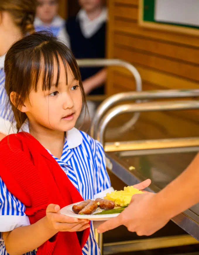 girl with her lunch